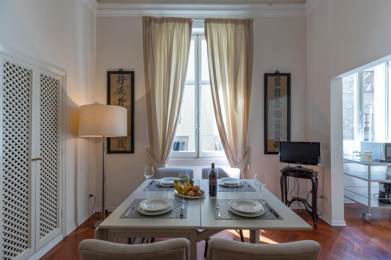 Big Apartment A Stone'S Throw From The Duomo Florence Buitenkant foto