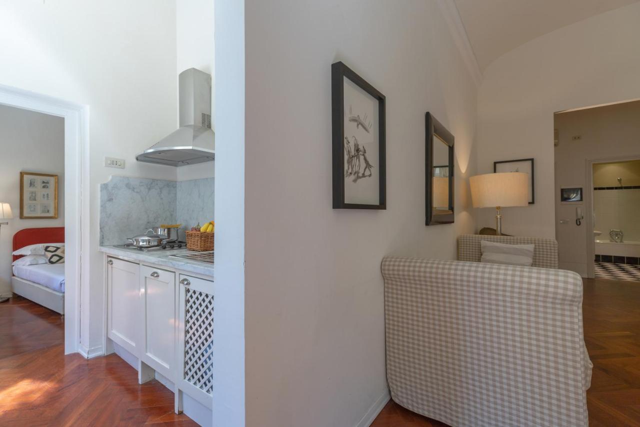 Big Apartment A Stone'S Throw From The Duomo Florence Buitenkant foto