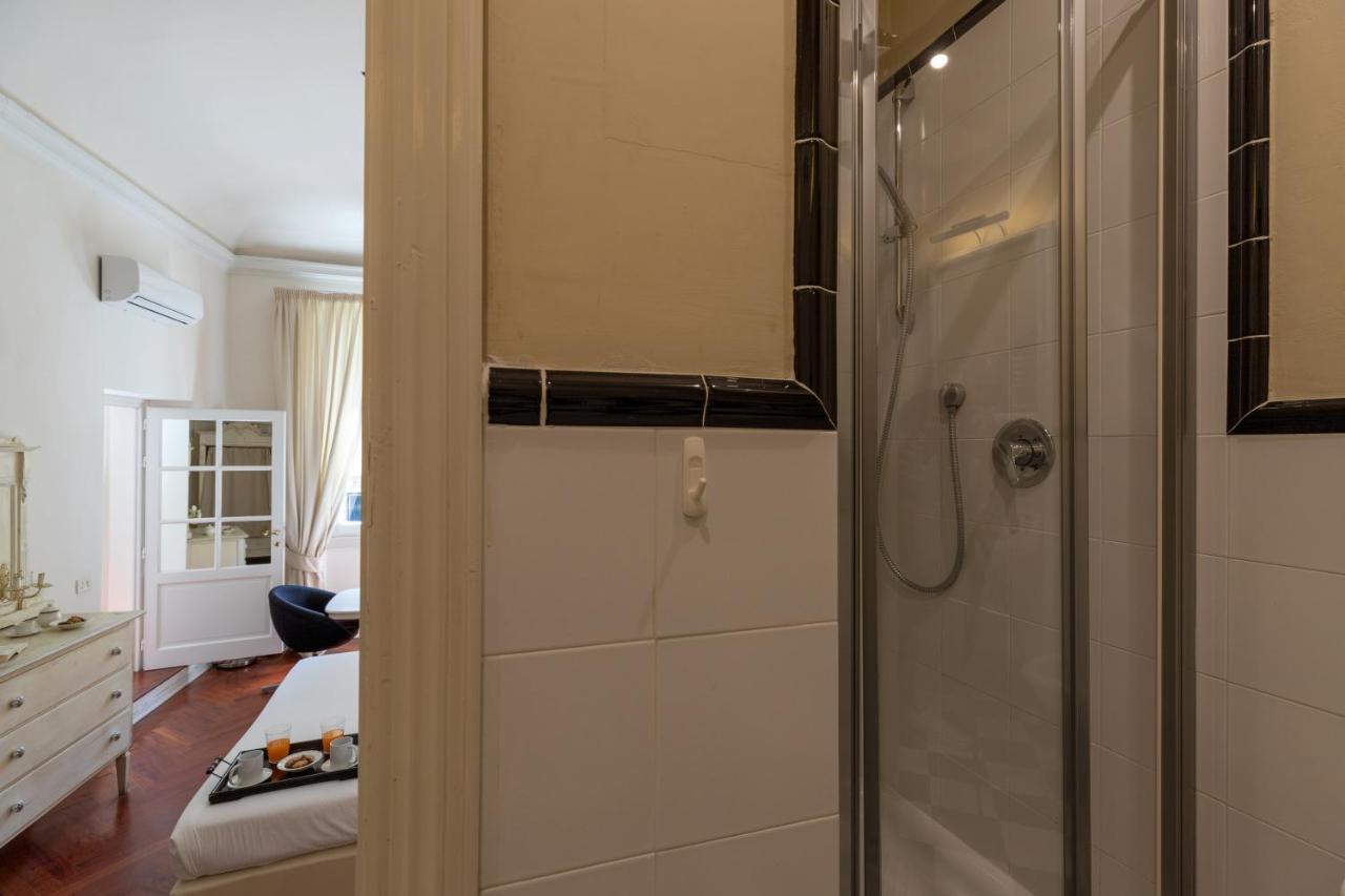 Big Apartment A Stone'S Throw From The Duomo Florence Buitenkant foto
