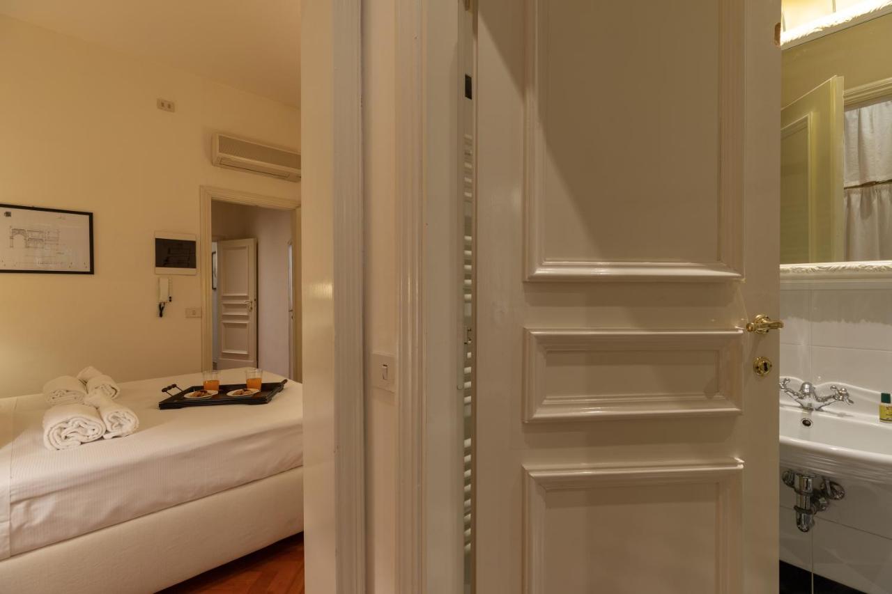 Big Apartment A Stone'S Throw From The Duomo Florence Buitenkant foto