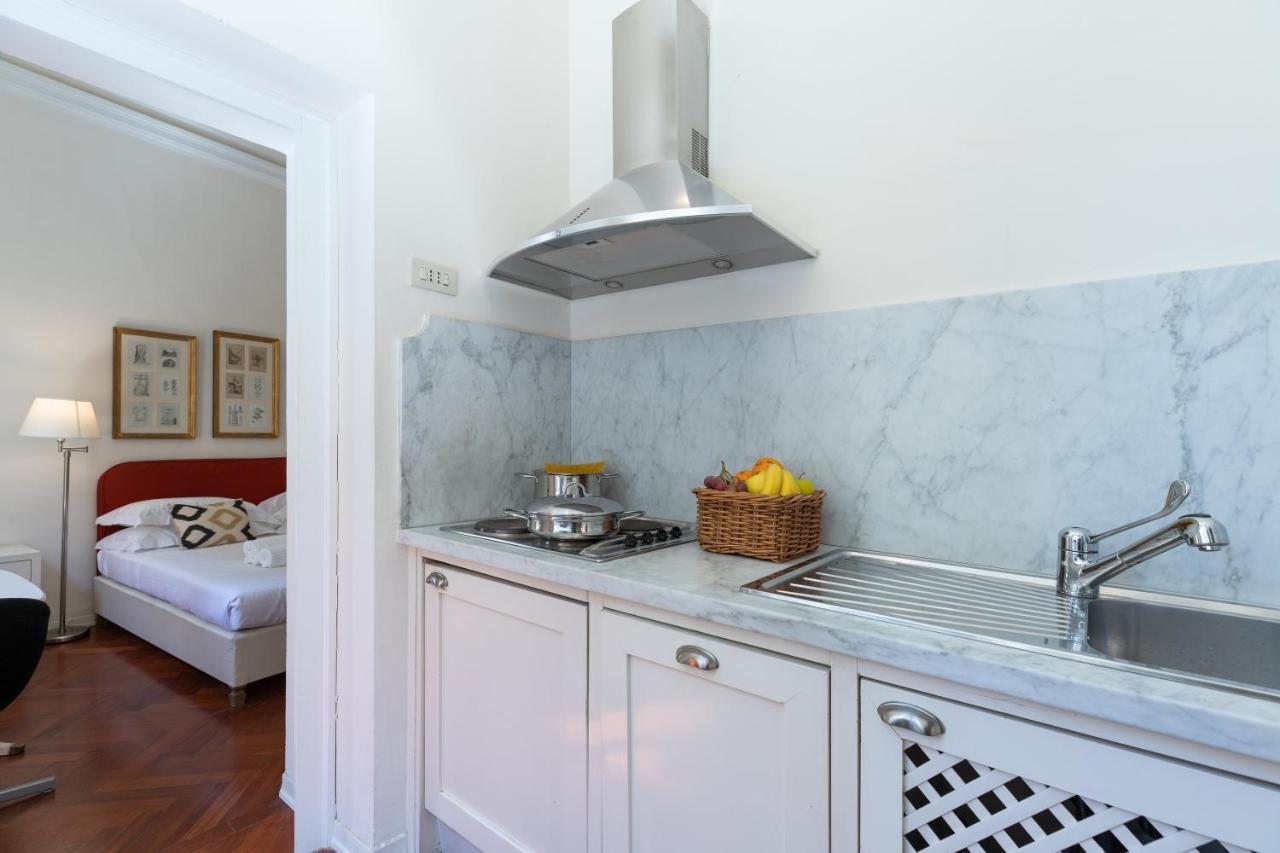 Big Apartment A Stone'S Throw From The Duomo Florence Buitenkant foto